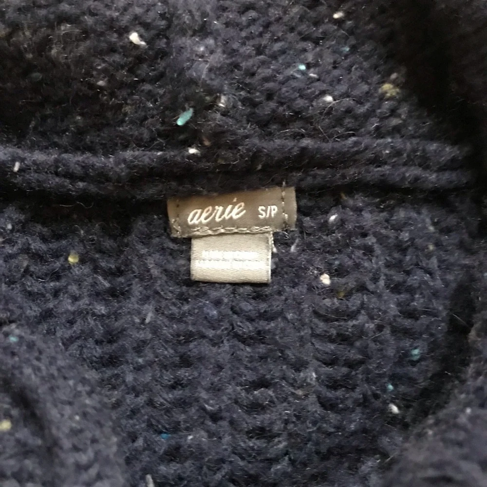 Sweater - Picture 4 of 4